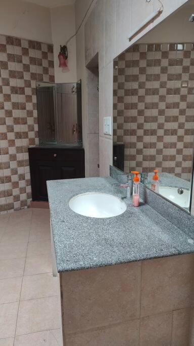 Basti House - Boutique Homestay Lucknow Esterno foto