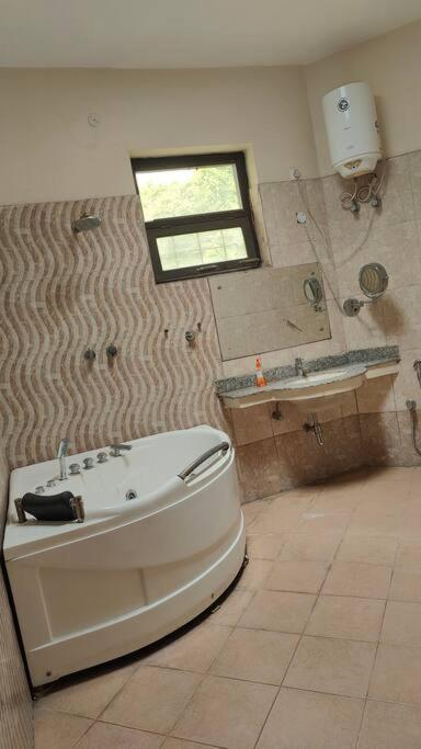 Basti House - Boutique Homestay Lucknow Esterno foto